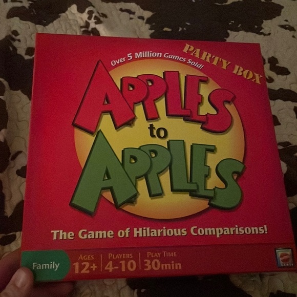 Mattel Apples to Apples Party Box The Game of Crazy Combinations Card Game - Picture 1 of 2
